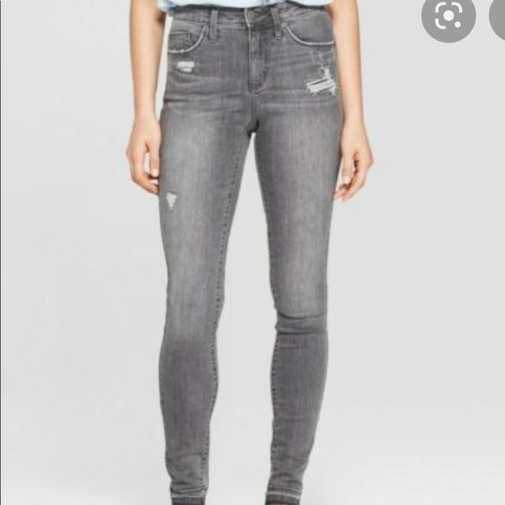 High Rise Skinny Gray Distressed Jeans - Stretchy